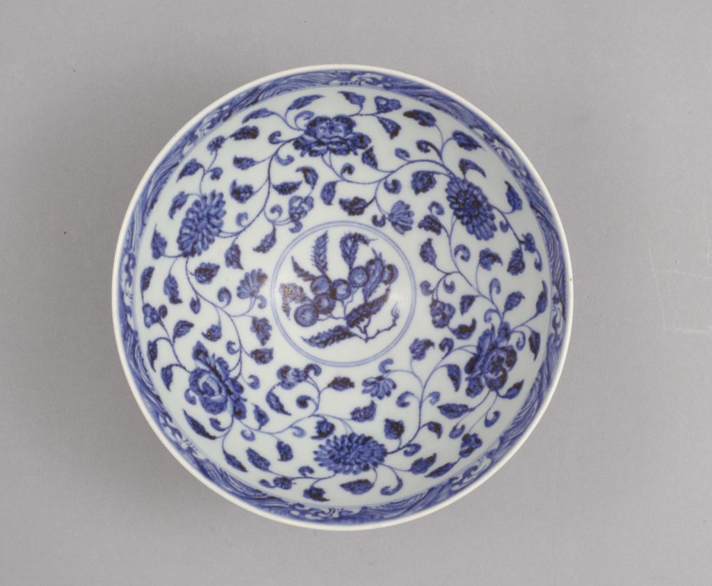 图片[2]-Blue and white bowl with chrysanthemum petals-China Archive